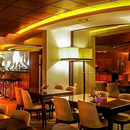 Otel Lozengrad 3*