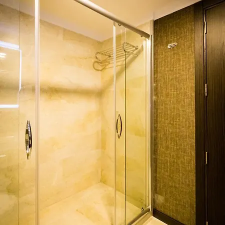 Otel Lozengrad 3*