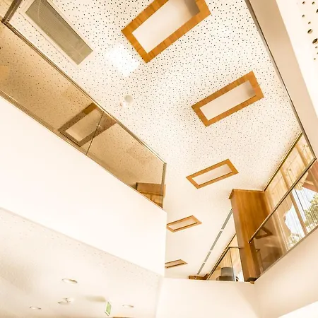 Otel Lozengrad